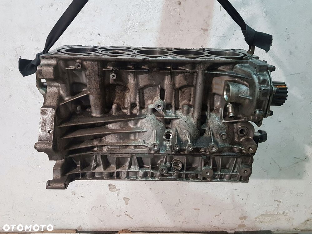 dół silnika volvo v70 xc60 xc70 s60 s80 2.4d d5244t15 181km - 4