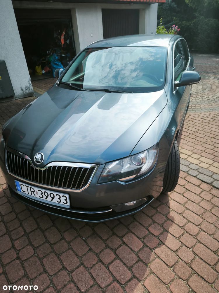 Skoda Superb 2.0 TDI 4x4 Elegance - 12