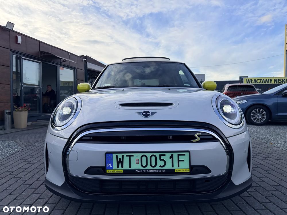 MINI Cooper SE Electric Trim - 3