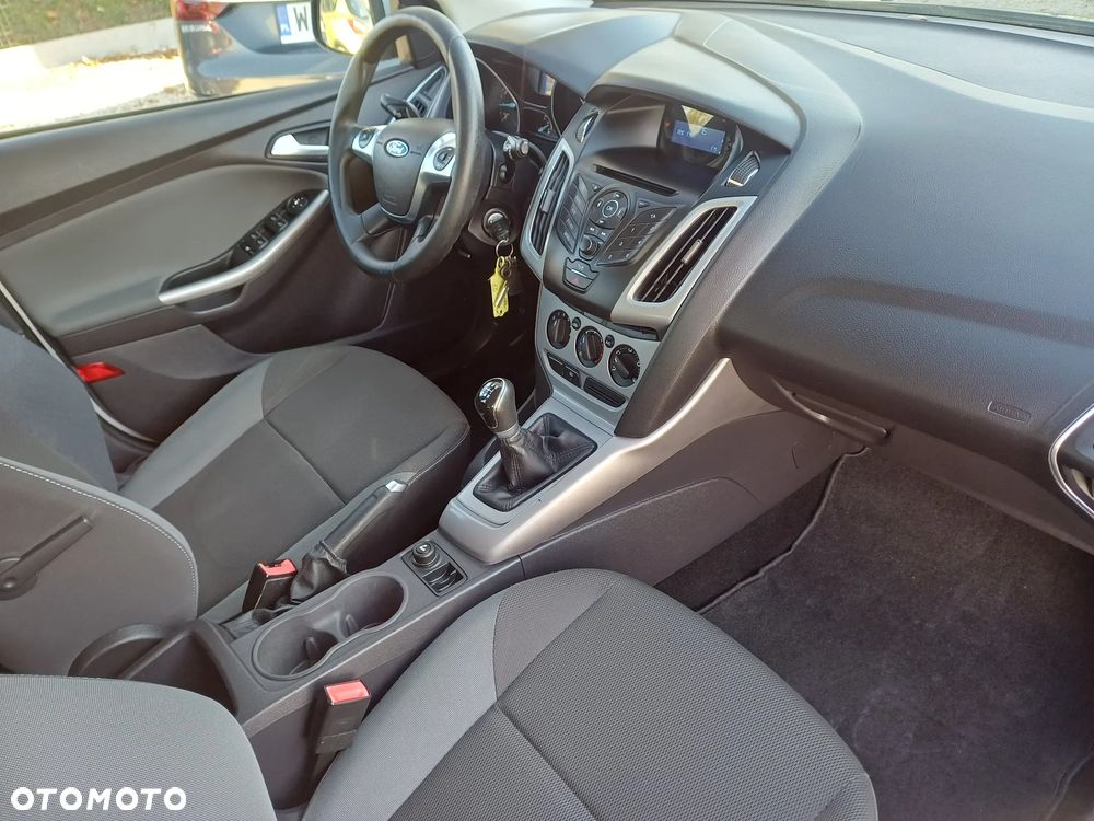 Ford Focus - 10