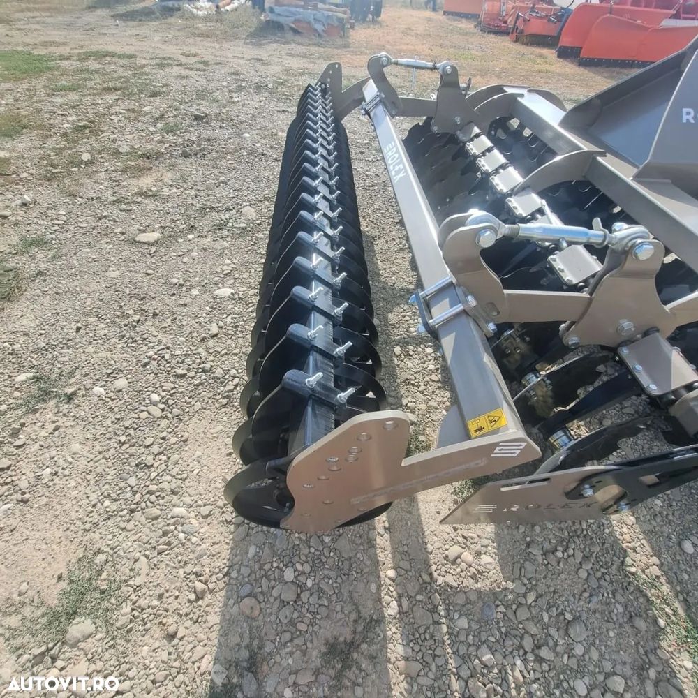 Rol-Ex Grapa grea Rolex, model Taurus, 3.5 m, discuri independete, 560x5 mm, tavalug paker, 120-140 CP, produs nou, stoc Ploiesti, matricola 2022 - 2