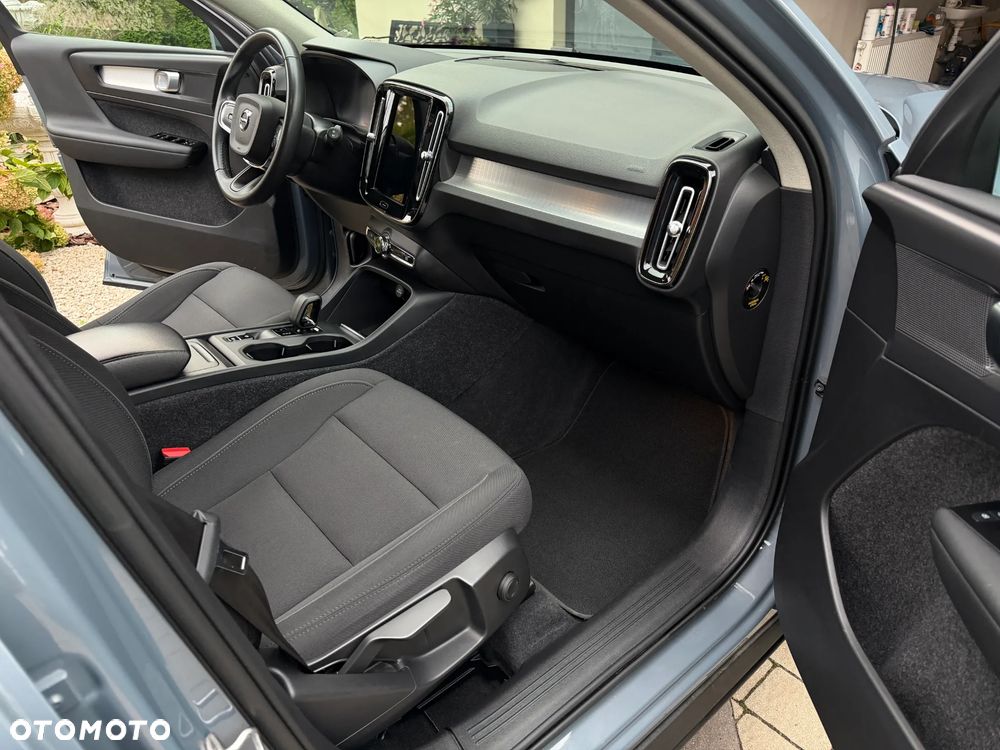 Volvo XC 40 T3 Momentum - 12