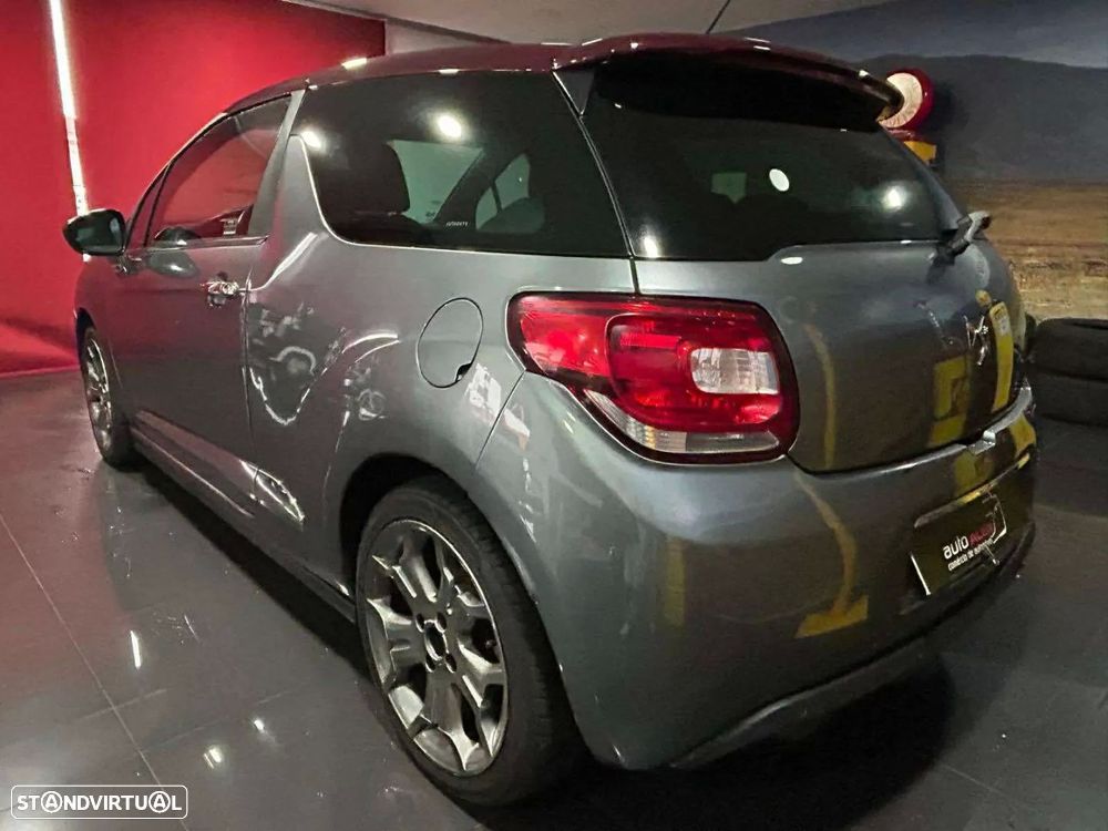 Citroën DS3 1.6 e-HDi So Chic - 4
