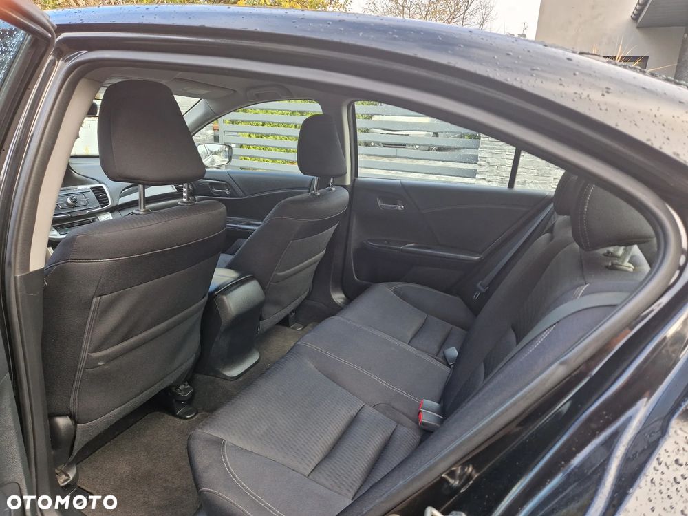 Honda Accord 2.4 LX - 2