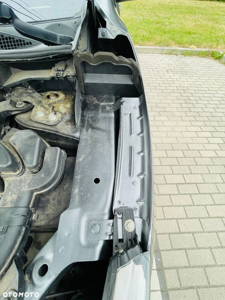 Nissan Qashqai 1.6 DIG-T N-Connecta - 37