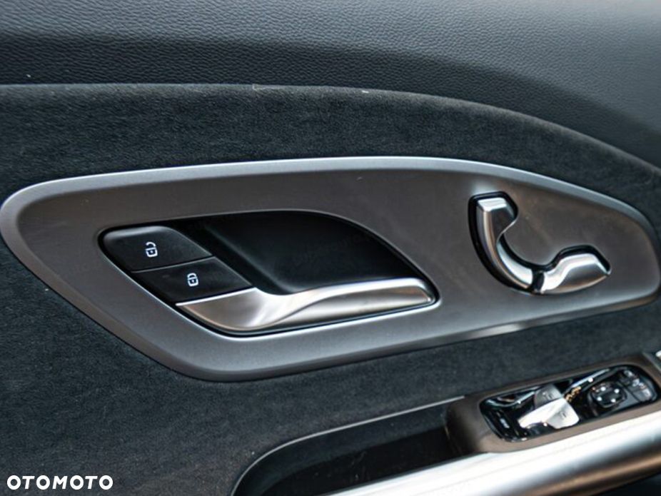 Mercedes-Benz CLA 200 mHEV 4-Matic 8G-DCT - 15