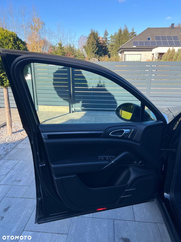 Porsche Cayenne - 28