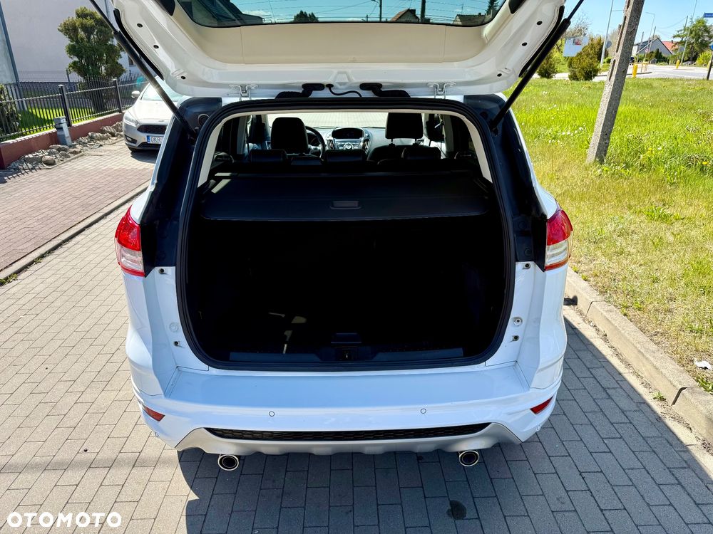 Ford Kuga 1.6 EcoBoost 2x4 Titanium - 13