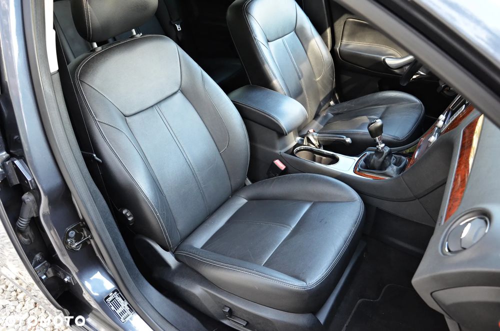 Ford Mondeo 2.0 TDCi Titanium - 37