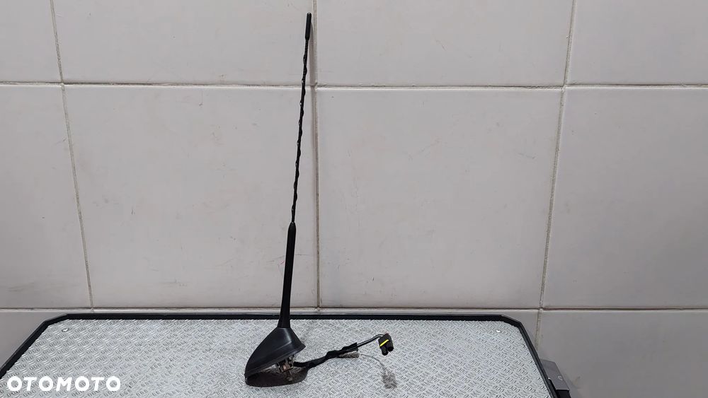 ANTENA DACHOWA FORD C-MAX MK2 R2012 NR AM5T18828CD - 1