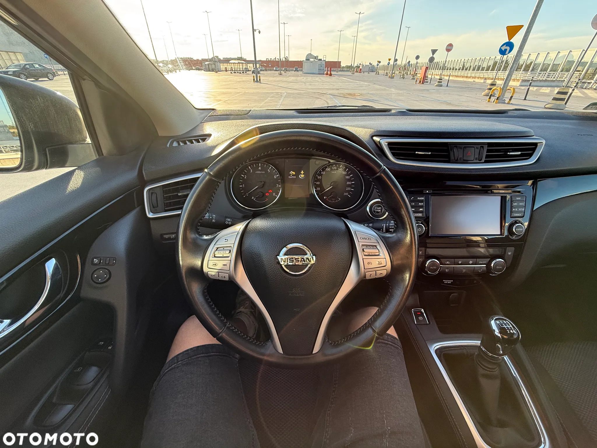 Nissan Qashqai 1.2 DIG-T N-Connecta - 28