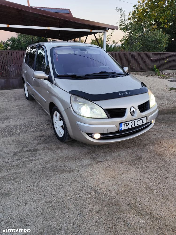 Renault Scenic 1.9 dCi FAP Dynamique - 1