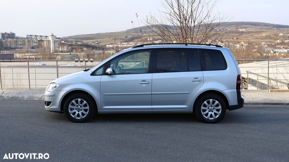 Volkswagen Touran 1.9 TDI DPF Highline - 9