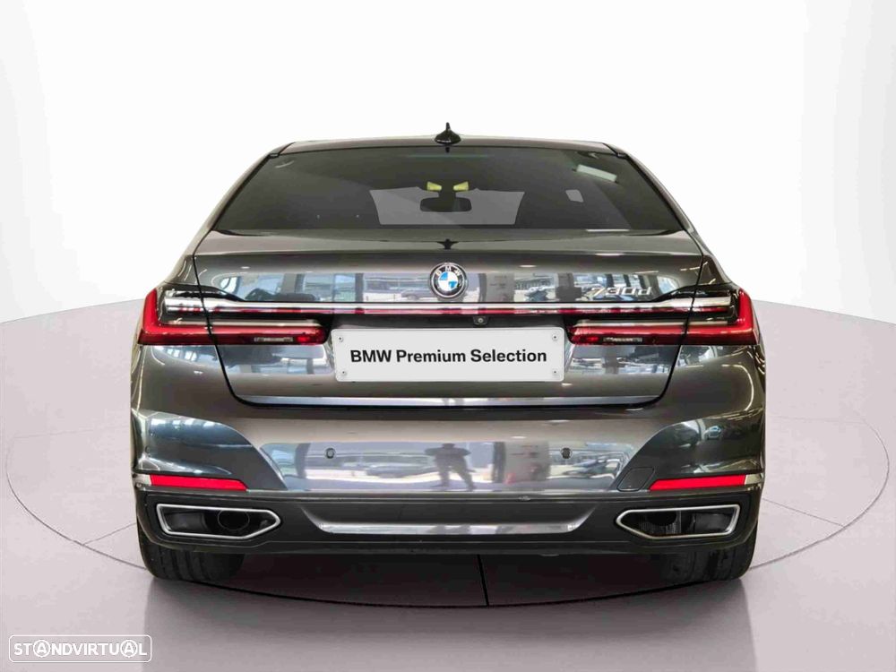 BMW 730 d Pack M Auto — fotografia 3