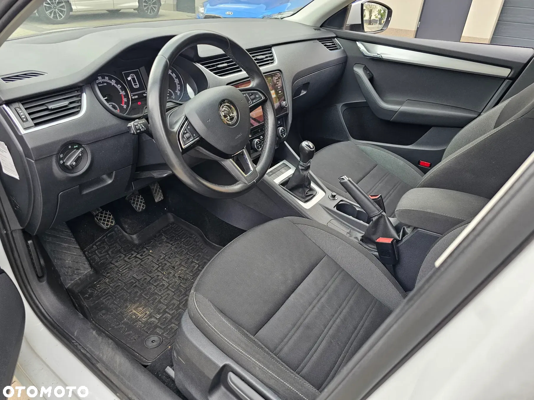 Skoda Octavia 1.6 TDI Ambition - 6