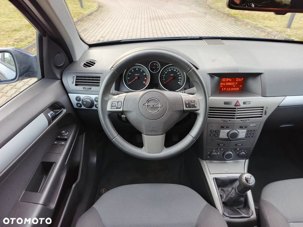 Opel Astra 1.6 Edition - 9
