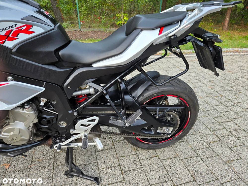 BMW XR - 25