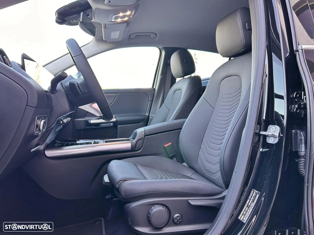 Mercedes-Benz GLA 180 d 8G-DCT Progressive Advanced - 3