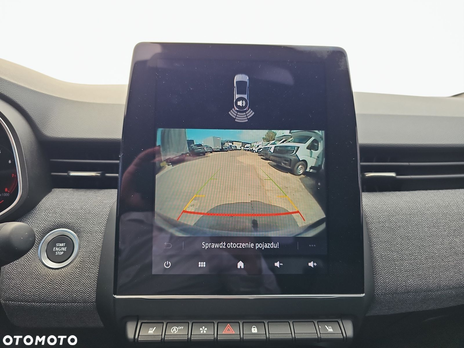 Renault Clio - 17