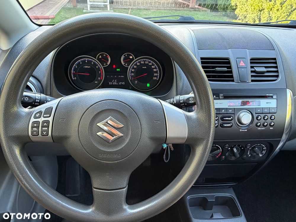 Suzuki SX4 1.6 VVT 4x4 Style - 24