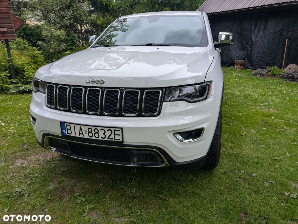 Jeep Grand Cherokee - 15