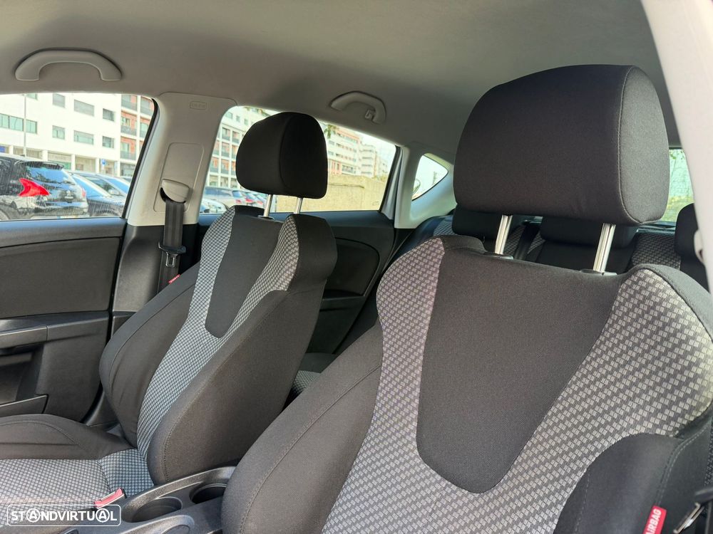 SEAT Leon 1.6 TDI ECOMOTIVE Reference - 22