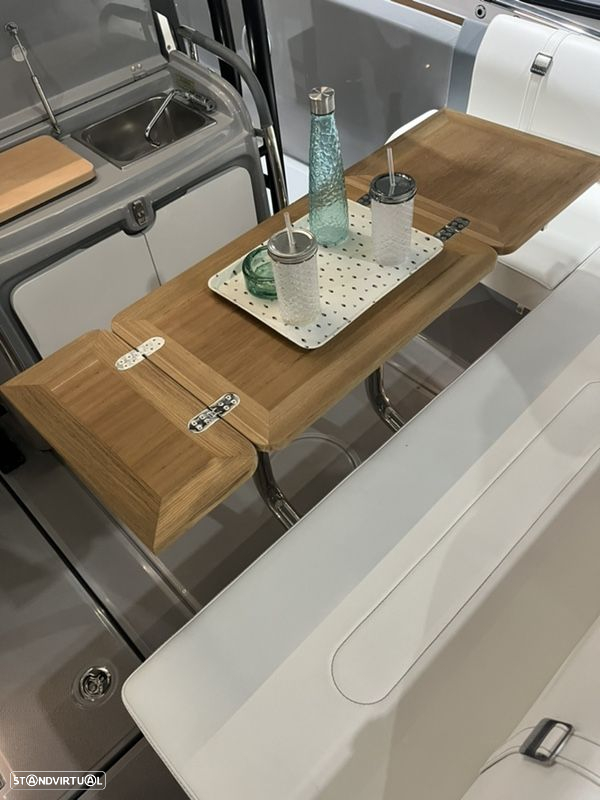 Invictus Yachts TT 280 - 26