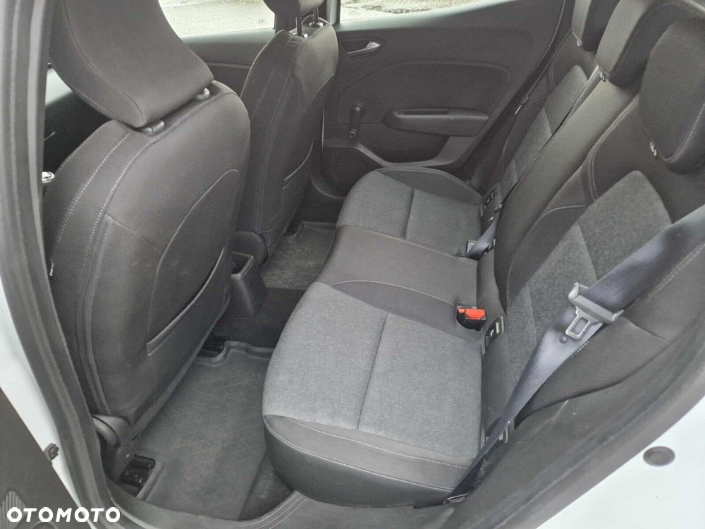 Renault Clio - 15