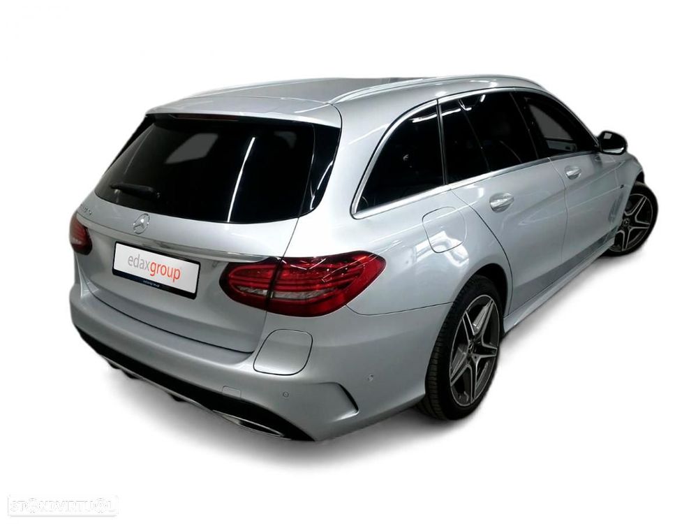 Mercedes-Benz C 300 de AMG Line - 2