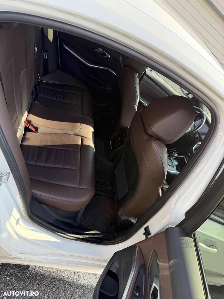 BMW Seria 3 320e AT PHEV - 27