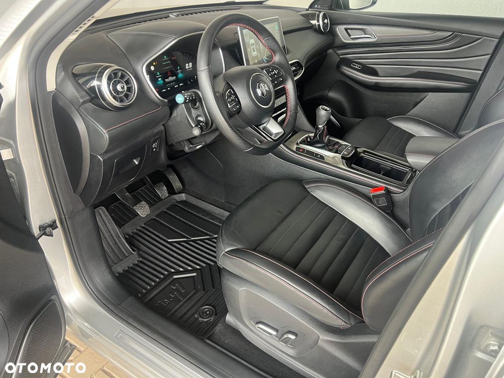 MG HS 1.5 T-GDI Exclusive - 16