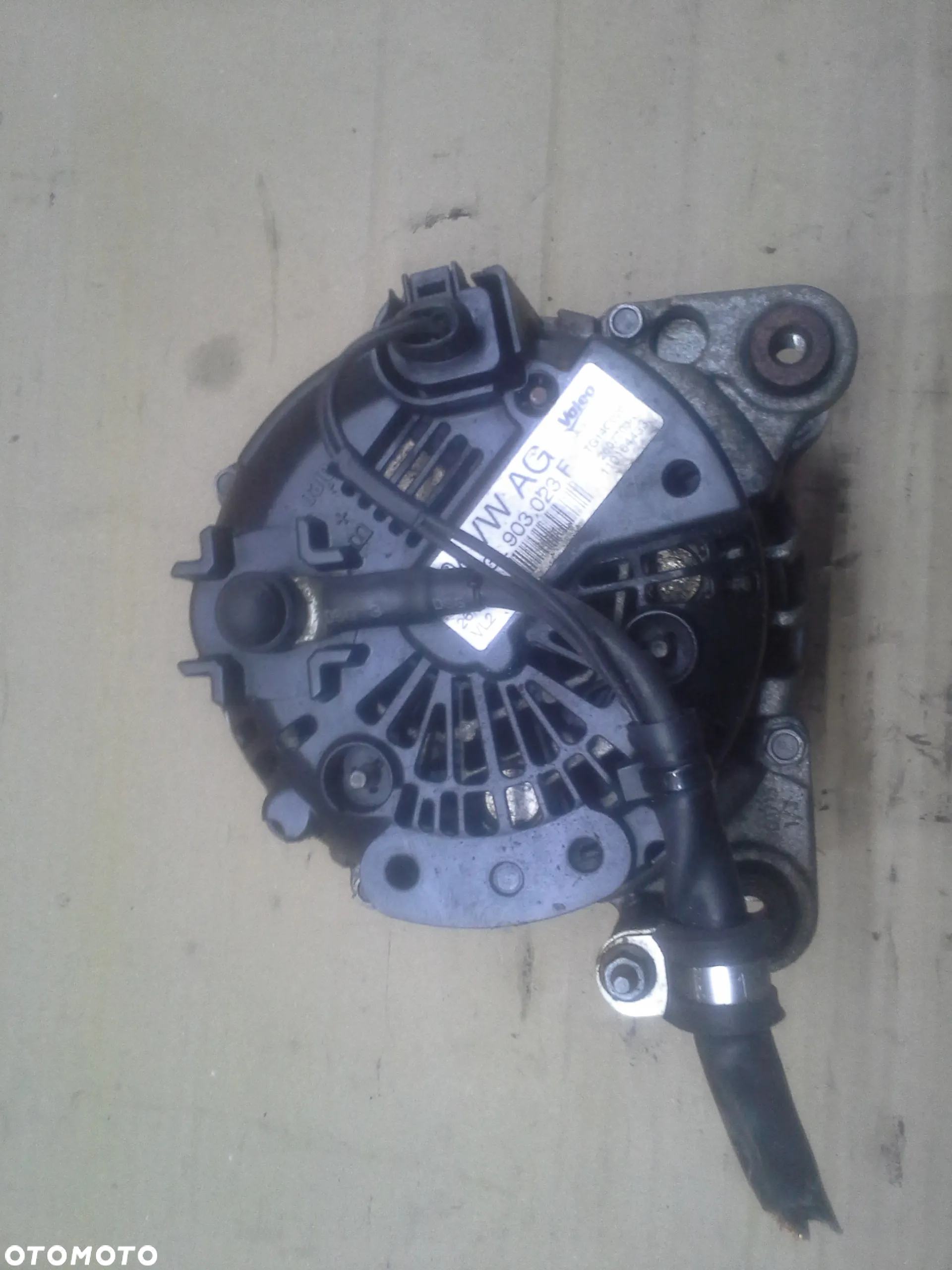 Volkswagen Sirocco 2.0 TDi alternator Valeo 03L903023F  TG14C026  2607703A - 10