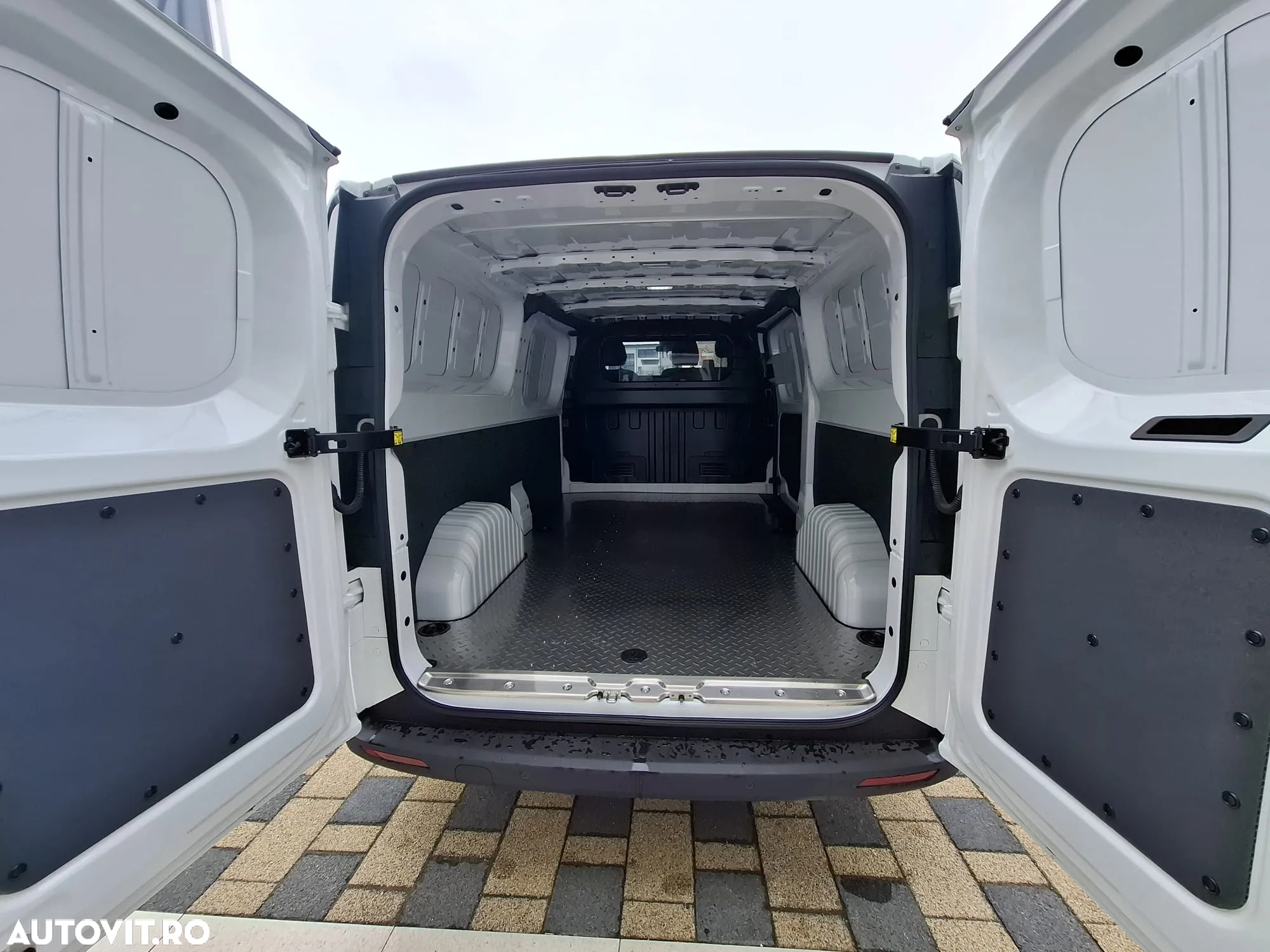 Maxus DELIVER7 - 26