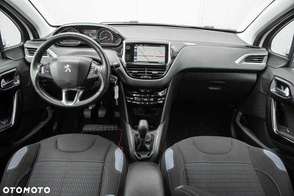 Peugeot 208 120 VTI Intuitive - 22
