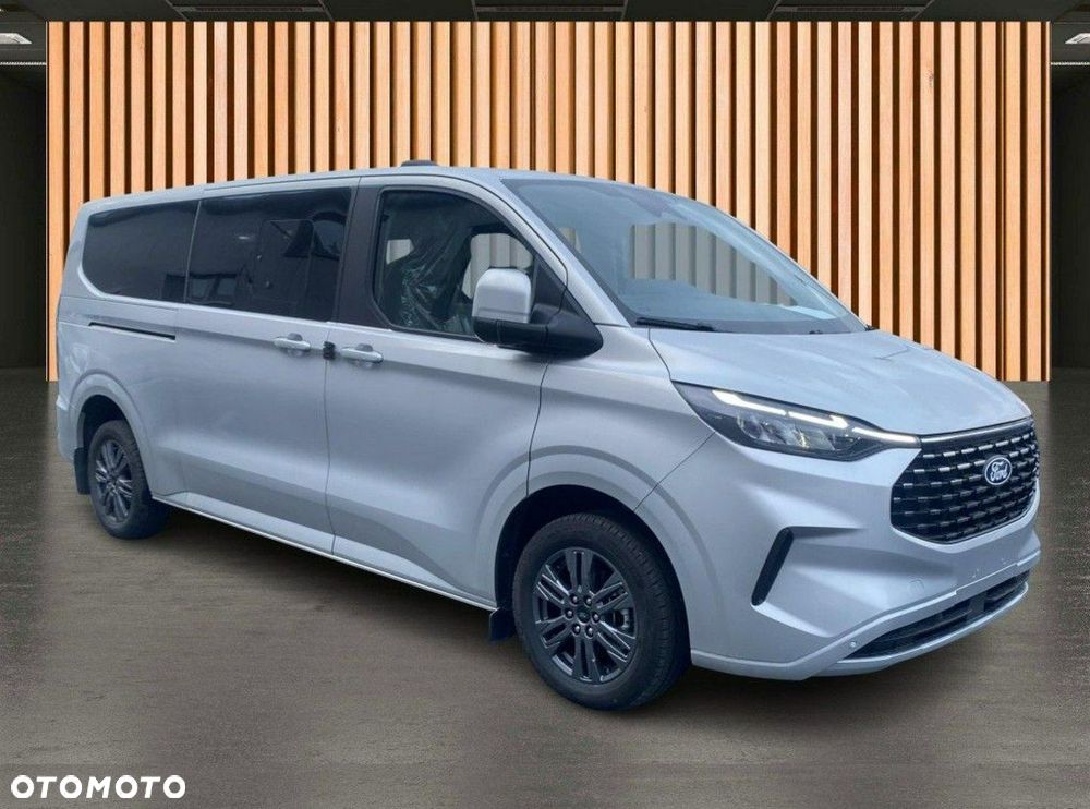 Ford Tourneo Custom - 5