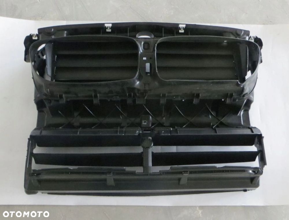 PAS PRZEDNI KIEROWNICA POWIETRZA WLOT ŻALUZJA BELKA DOLNA BMW F10 F11 2009+ - 3