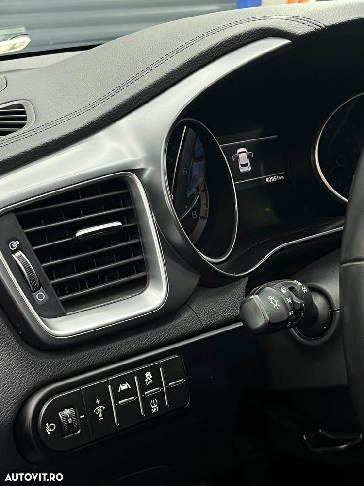 Kia XCeed 1.5 T-GDI 7DCT City - 9