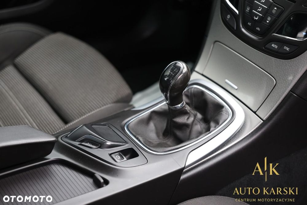 Opel Insignia - 20