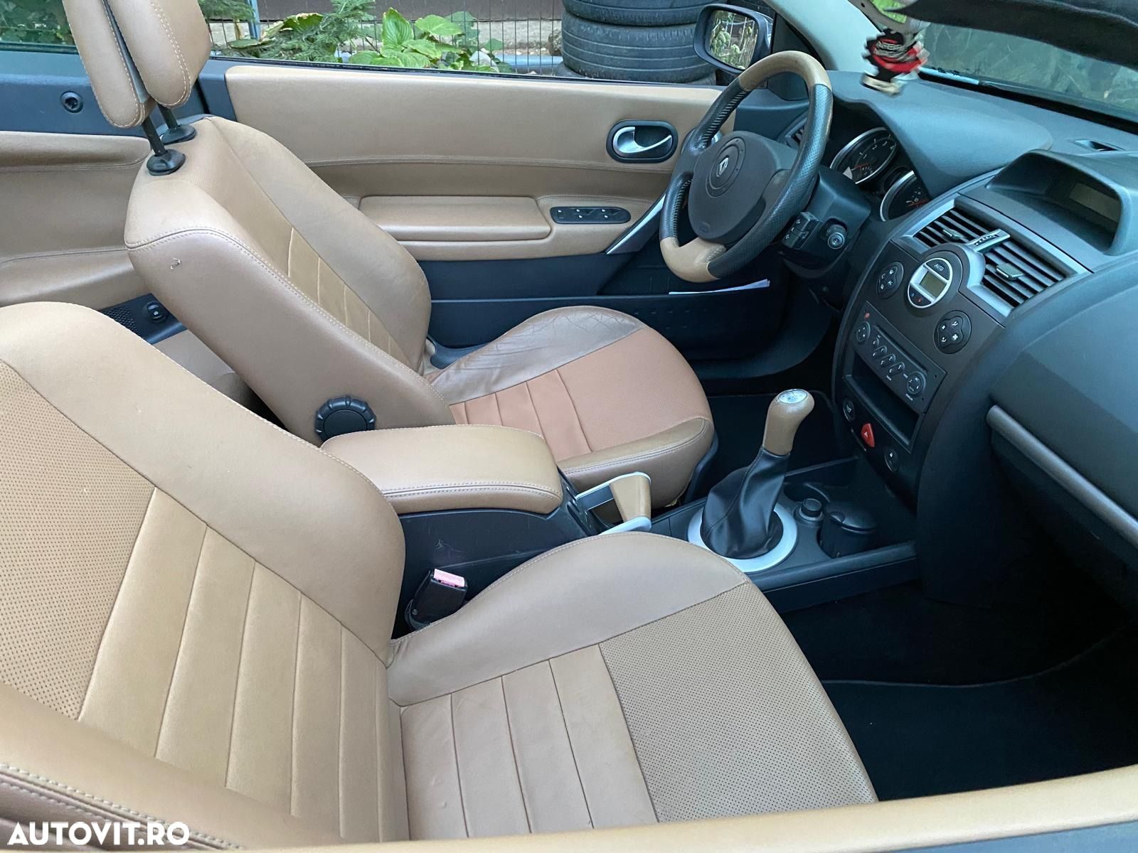 Renault Megane 1.6 16V Dynamique - 1