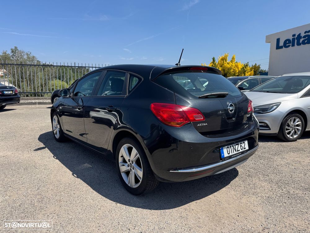 Opel Astra 1.3 CDTi Executive - 6