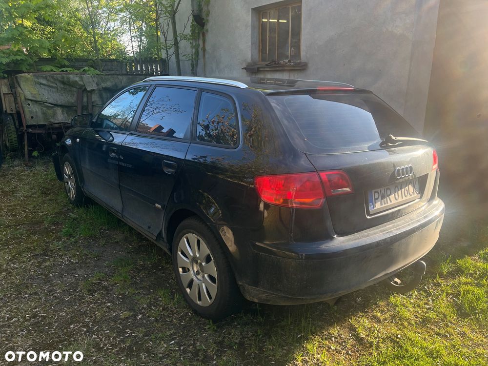 Audi A3 Sportback 1.6 Ambiente - 3