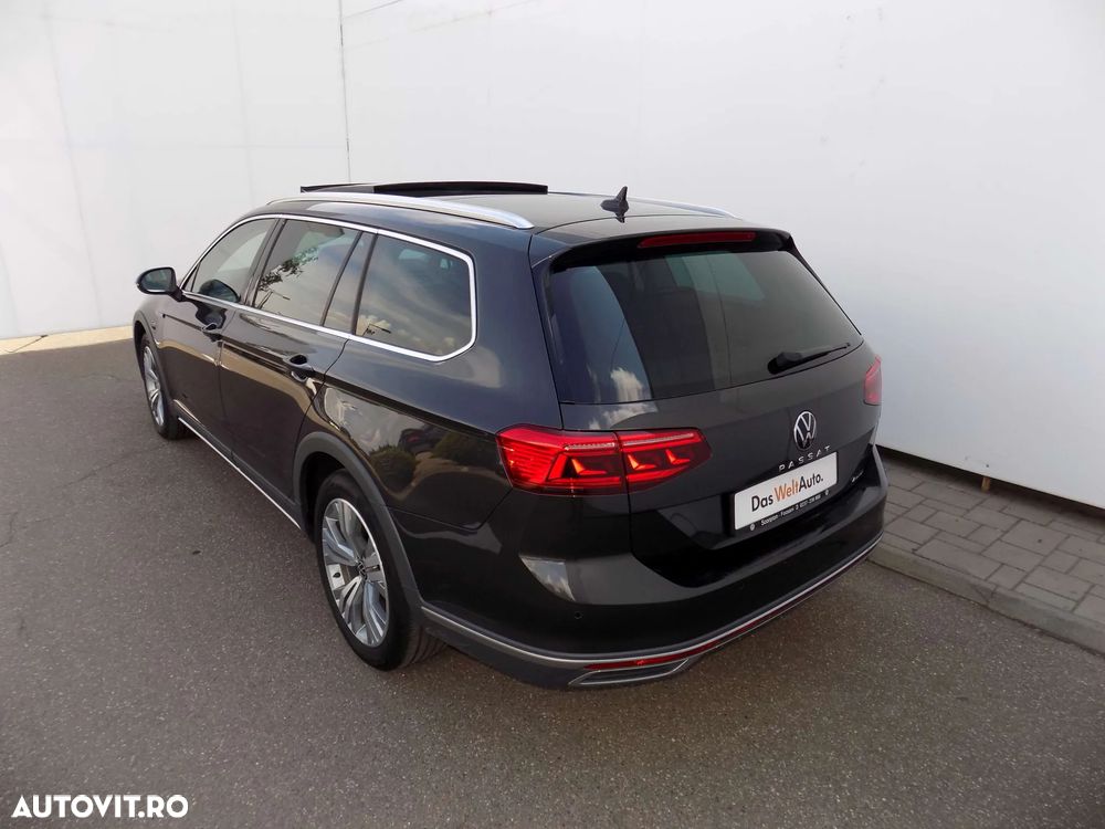 Volkswagen Passat Alltrack 2.0 TDI SCR DSG 4Motion - 3