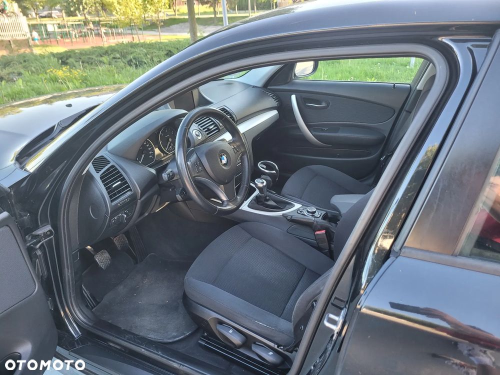 BMW Seria 1 118d - 5