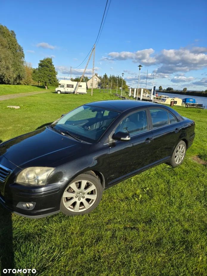 Toyota Avensis 2.0 D-4D - 1