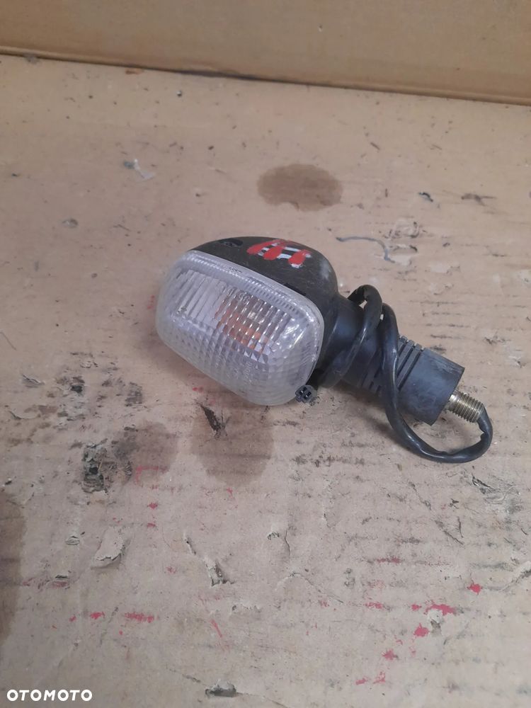 suzuki sv 650 1999 - 2002 GSXR migacz kierunkowskaz prawy tył - 4