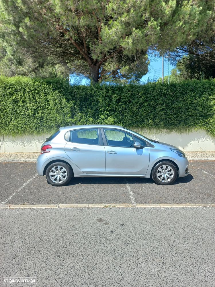 Peugeot 208 PureTech 82 Start & Stop Style