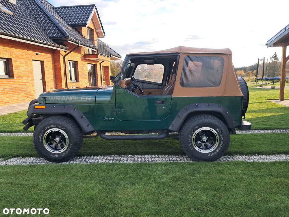 Jeep Wrangler - 3