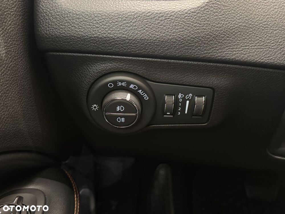 Jeep Compass 1.4 TMair Limited 4WD S&S - 24