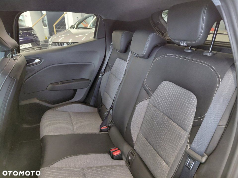 Renault Clio - 8
