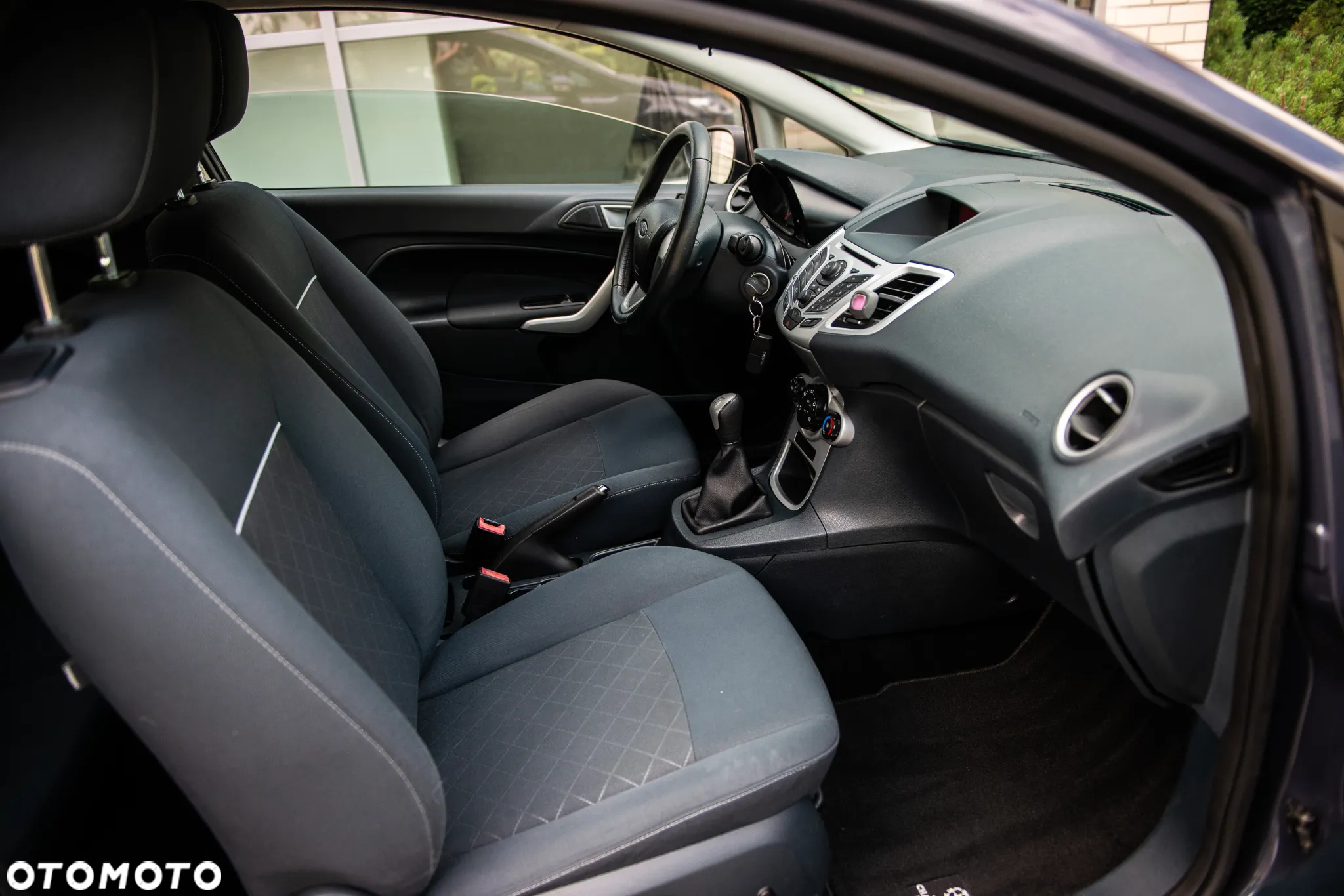 Ford Fiesta 1.25 Celebration - 25